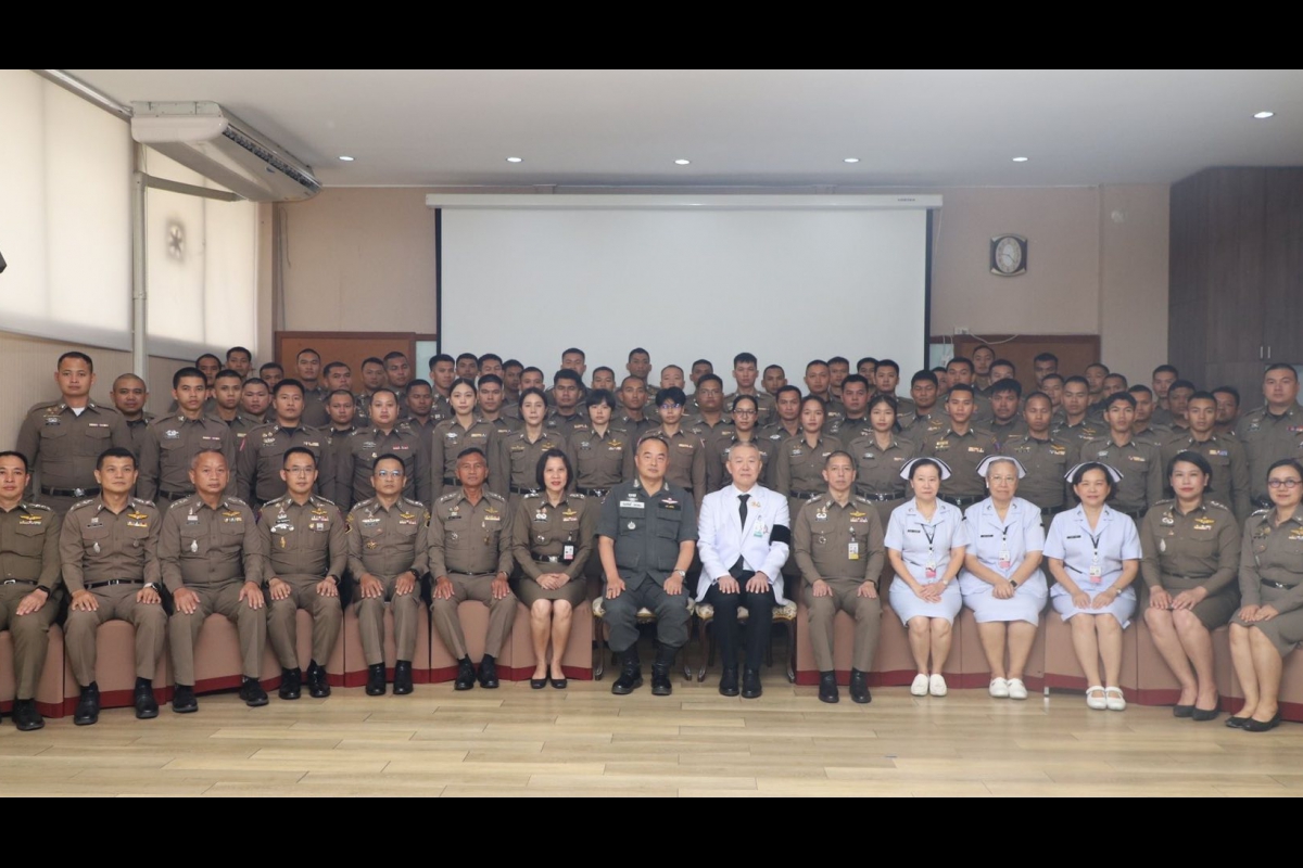 วันที่ 16 ก.พ.69 พล.ต.ท.ไพบูลย์ เจียมอนุกูลกิจ นายแพทย์ (สบ 8)โรงพยาบาลตำรวจ รักษาราชการแทน นายแพทย์ใหญ่ เป็นประธานในพิธีเปิดการฝึกอบรมหลักสูตรวิชาการพยาบาลสนาม ประจำปี 2569 