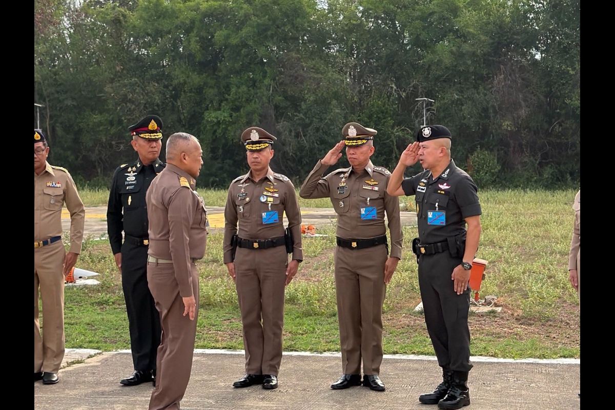 วันที่ 12 มี.ค.69 พล.อ.อ.สถิตย์พงษ์ สุขวิมล ราชเลขานุการในพระองค์พระบาทสมเด็จพระเจ้าอยู่หัว พร้อมด้วย นายอนุทิน ชาญวีรกูล นายกรัฐมนตรีและรัฐมนตรีว่าการกระทรวงมหาดไทย ร่วมประชุมติดตามความก้าวหน้าโครงการพัฒนาจังหวัดเพชรบุรี 